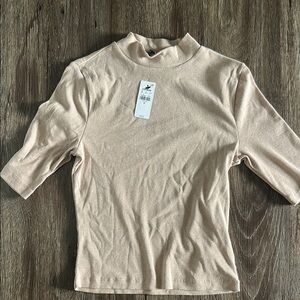 🆕 NWT Express cropped mock neck half sleeve